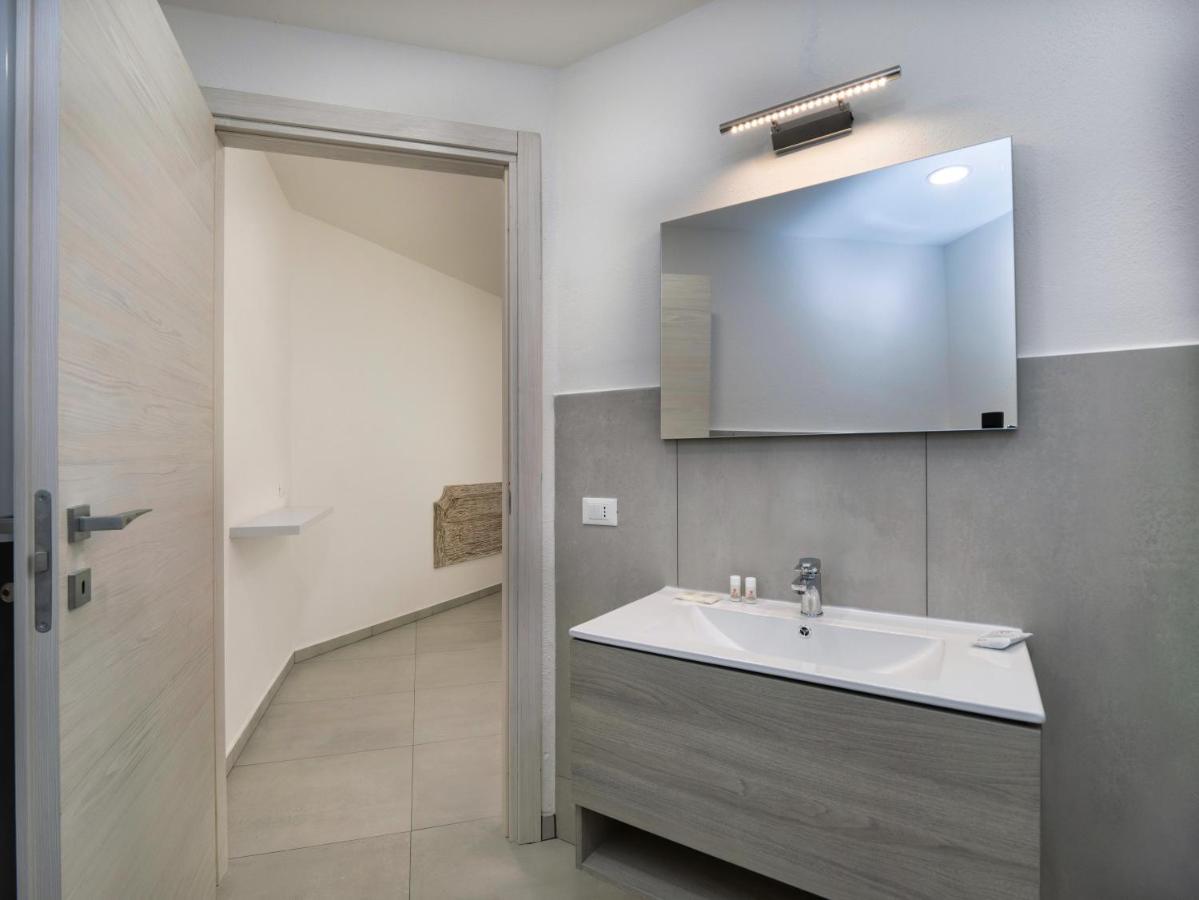 אולביה Aldo Moro Rooms מראה חיצוני תמונה